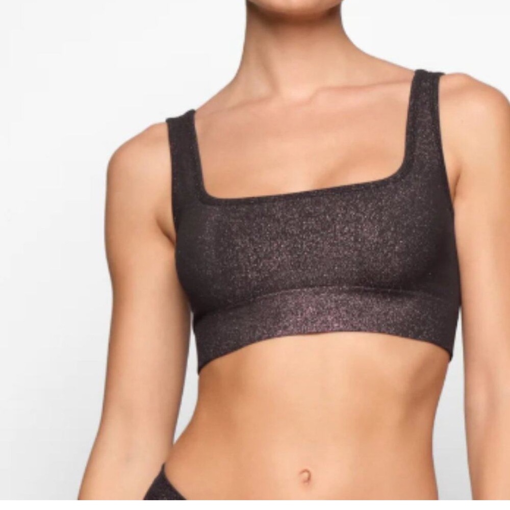 SKIMS soft smoothing shine scoop neck bralette- XL
